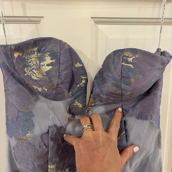 Katie May Ursula Elegant Floral Strapless Dress - Picture 4 of 7